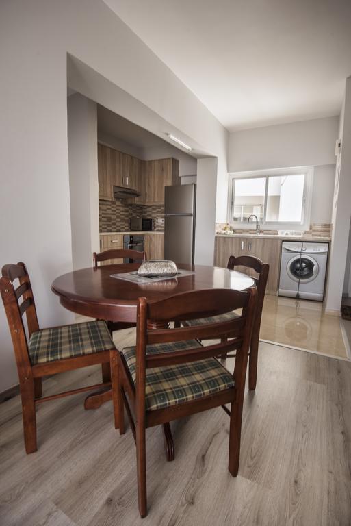 St.Helena Court Apartment Larnaca Exterior photo